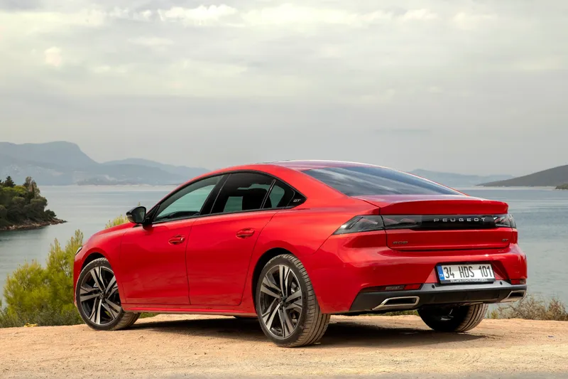 découvrez les meilleures options d'assurance pour votre peugeot 3008. protégez votre véhicule avec des couvertures adaptées à vos besoins et bénéficiez de conseils d'experts pour un choix optimal.