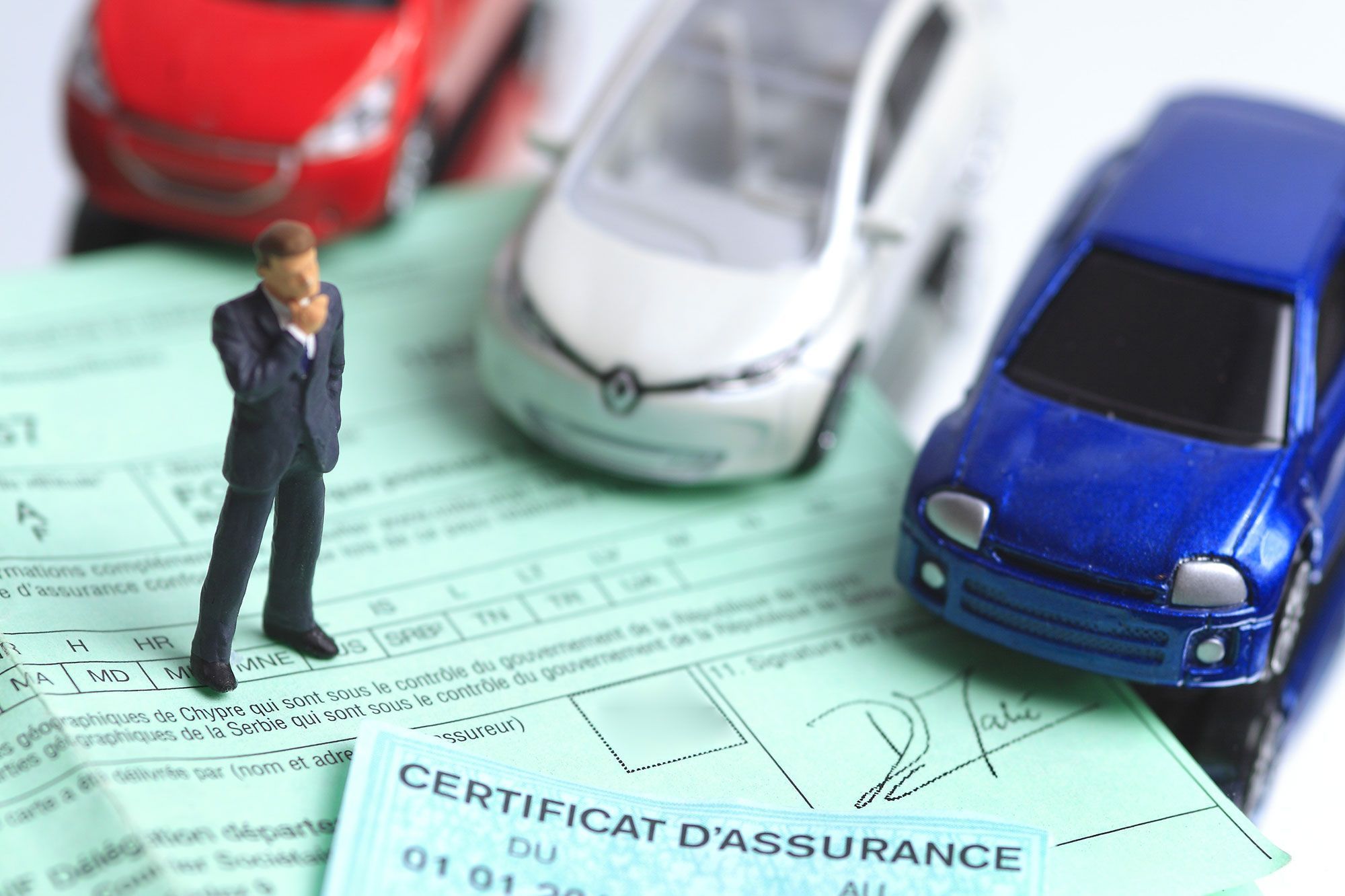 découvrez comment choisir la meilleure assurance auto adaptée à vos besoins. comparez les offres, évaluez les garanties et économisez sur votre prime d'assurance avec nos conseils pratiques et astuces.